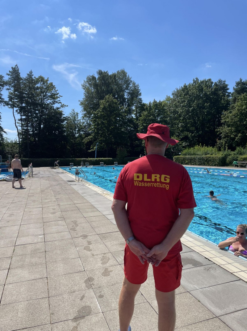 Rettungsschwimmer beim Wachdienst